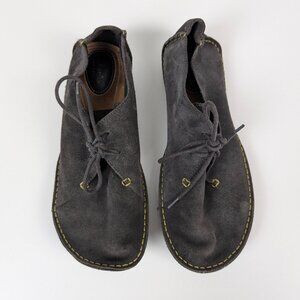 Clarks | Gray Suede Artisan Lace Up Flat Shoes Size US9.5
